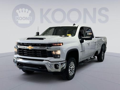 Summit White 2025 Chevrolet Silverado 2500 LT