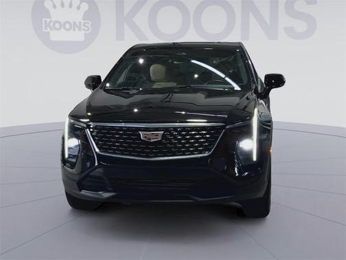 2024 Cadillac XT4 Luxury