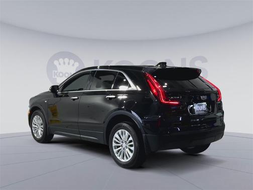 2024 Cadillac XT4 Luxury