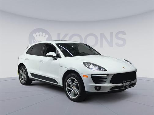 2017 Porsche Macan Base