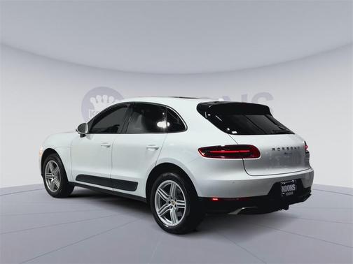 2017 Porsche Macan Base