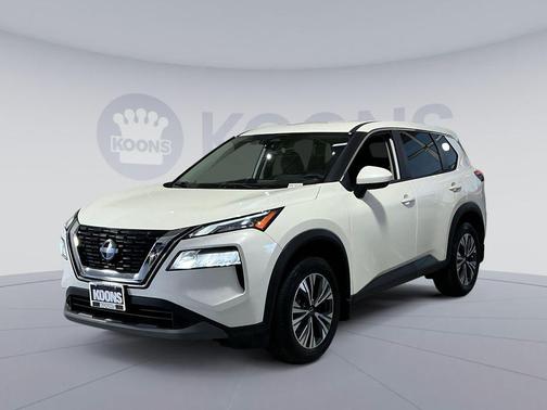 Pearl White Tricoat 2023 Nissan Rogue SV
