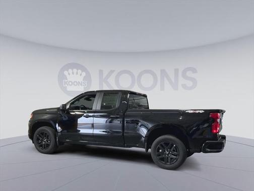 2025 Chevrolet Silverado 1500 Custom