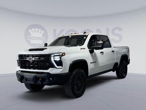 2024 Chevrolet Silverado 2500 4WD Crew Cab Standard Bed ZR2