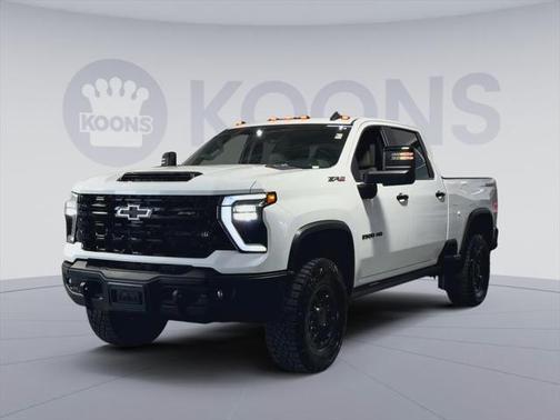2024 Chevrolet Silverado 2500 4WD Crew Cab Standard Bed ZR2