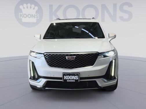 Crystal White Tricoat 2022 Cadillac XT6 Premium Luxury AWD