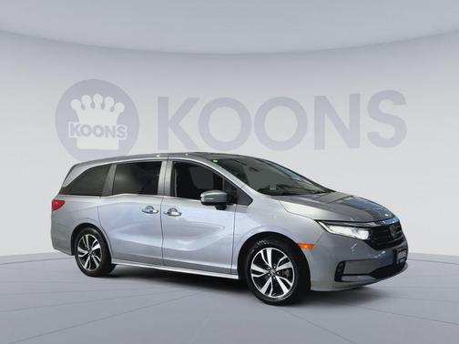 Lunar Silver Metallic 2024 Honda Odyssey Touring