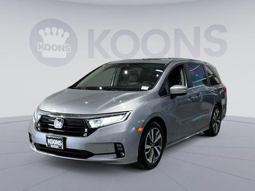 Lunar Silver Metallic 2024 Honda Odyssey Touring