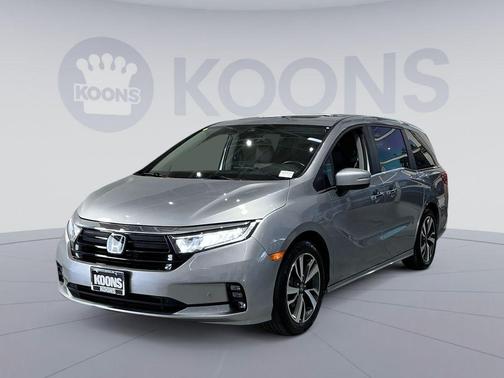 Lunar Silver Metallic 2024 Honda Odyssey Touring