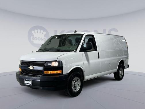 Summit White 2019 Chevrolet Express 2500 Work Van