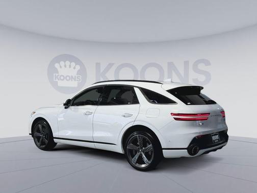 Alta White 2023 Genesis GV70 3.5T AWD Sport