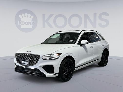 Alta White 2023 Genesis GV70 3.5T AWD Sport