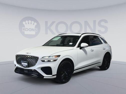 Alta White 2023 Genesis GV70 3.5T AWD Sport