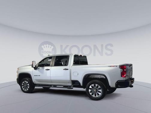 Silver Ice Metallic 2022 Chevrolet Silverado 2500 Custom