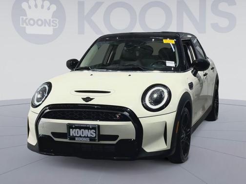 Pepper White 2022 MINI Hardtop Cooper S