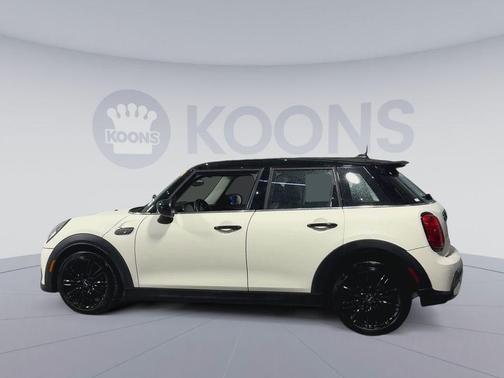 Pepper White 2022 MINI Hardtop Cooper S