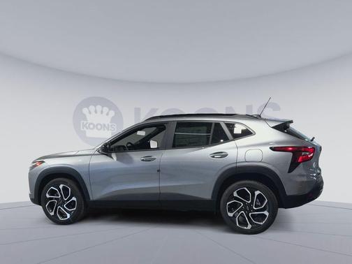 Sterling Gray Metallic 2026 Chevrolet Trax FWD 2RS