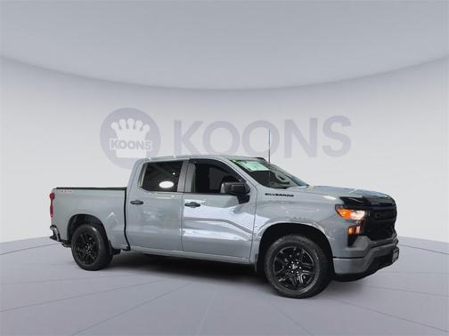 2025 Chevrolet Silverado 1500 Custom