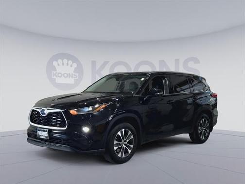 2021 Toyota Highlander Hybrid XLE