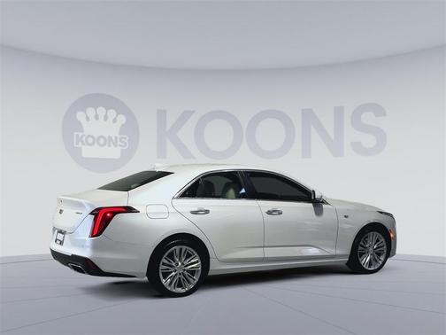 2023 Cadillac CT4 Premium Luxury