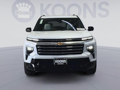 Polar White Tricoat 2026 Chevrolet Traverse High Country
