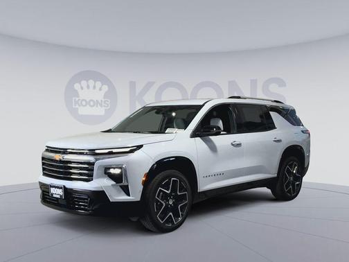 Polar White Tricoat 2026 Chevrolet Traverse High Country