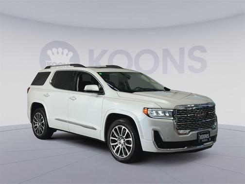 2023 GMC Acadia Denali