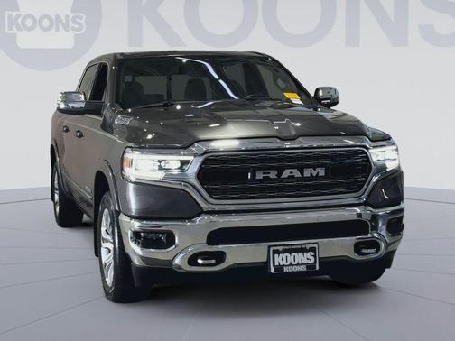 Granite Crystal Metallic Clearcoat 2023 RAM 1500 Limited