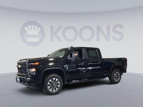 Black 2026 Chevrolet Silverado 2500 Custom