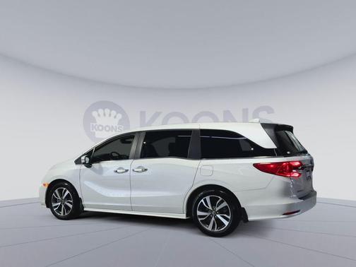 Platinum White Pearl 2021 Honda Odyssey Touring