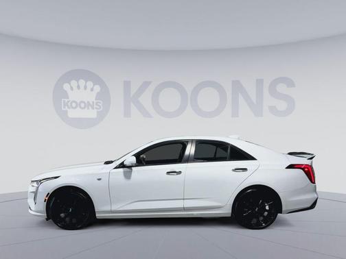 2023 Cadillac CT4 Luxury