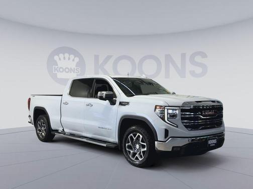 Glacier White Tricoat 2026 GMC Sierra 1500 SLT