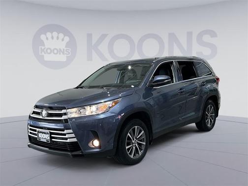 2019 Toyota Highlander SE