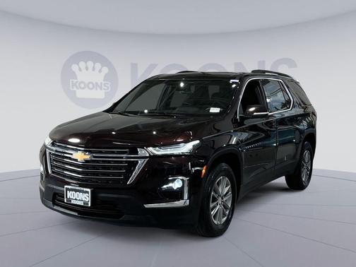 Black Cherry Metallic 2023 Chevrolet Traverse LT Cloth