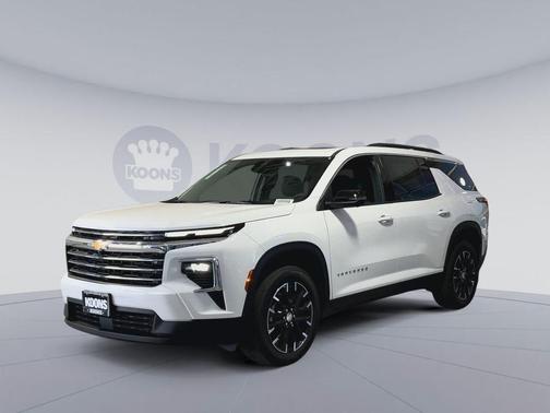 Summit White 2026 Chevrolet Traverse LT