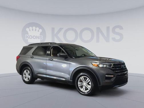 CARBONIZED GRAY METALLIC 2023 Ford Explorer XLT