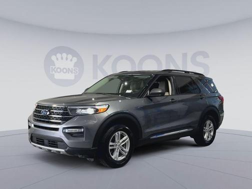 CARBONIZED GRAY METALLIC 2023 Ford Explorer XLT