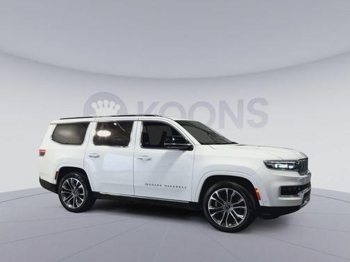 Bright White Clearcoat 2023 Jeep Grand Wagoneer Series III 4x4