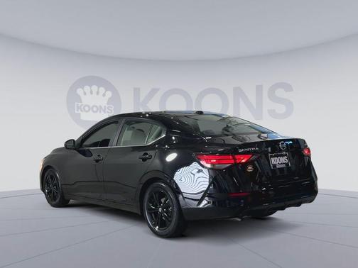 Super Black 2023 Nissan Sentra SV