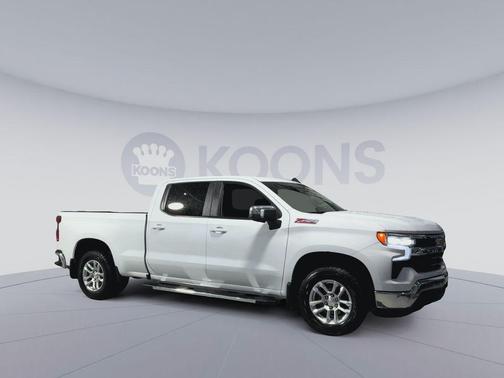 Summit White 2024 Chevrolet Silverado 1500 LT