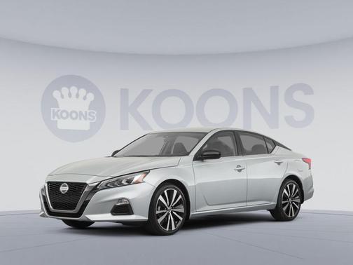 Brilliant Silver Metallic 2020 Nissan Altima SR FWD