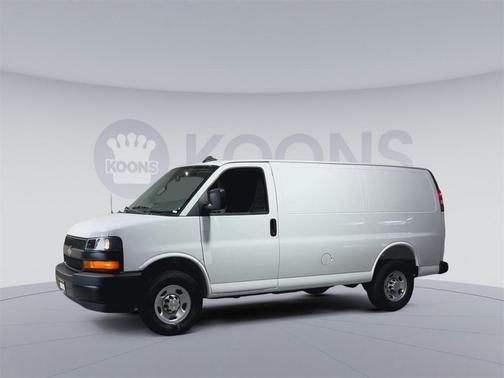 2025 Chevrolet Express 2500 RWD 2500 Regular Wheelbase WT
