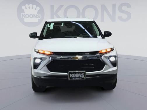 Summit White 2026 Chevrolet Trailblazer LS