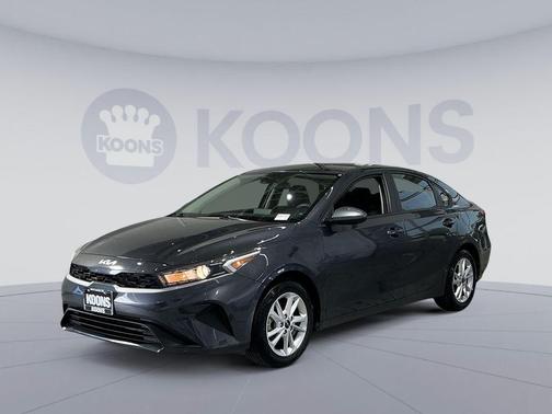 Gravity Gray 2023 Kia Forte LXS