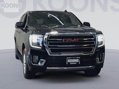 2022 GMC Yukon XL SLT