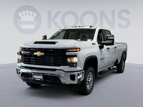 Summit White 2026 Chevrolet Silverado 2500 WT