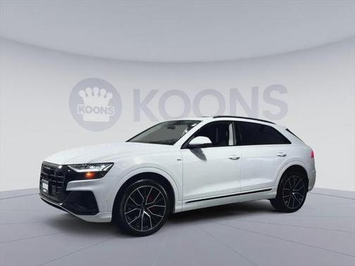 2023 Audi Q8 55 Premium Plus