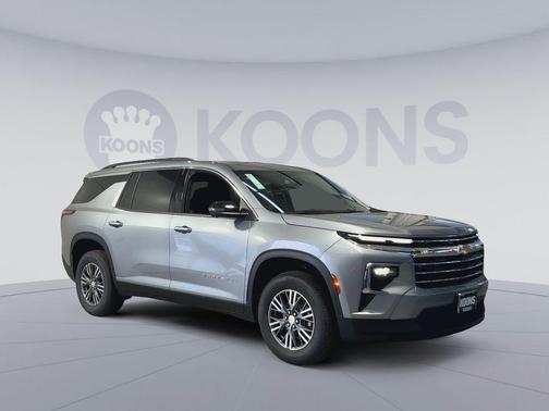 Sterling Gray Metallic 2026 Chevrolet Traverse LT
