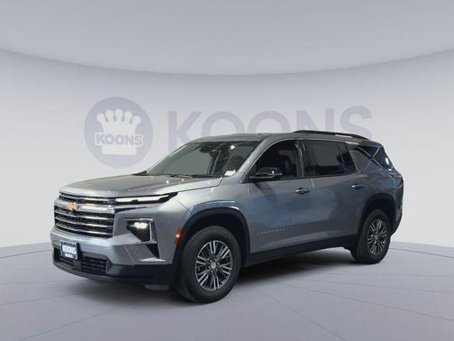 Sterling Gray Metallic 2026 Chevrolet Traverse LT