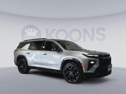 Sterling Grey Metallic 2024 Chevrolet Traverse RS